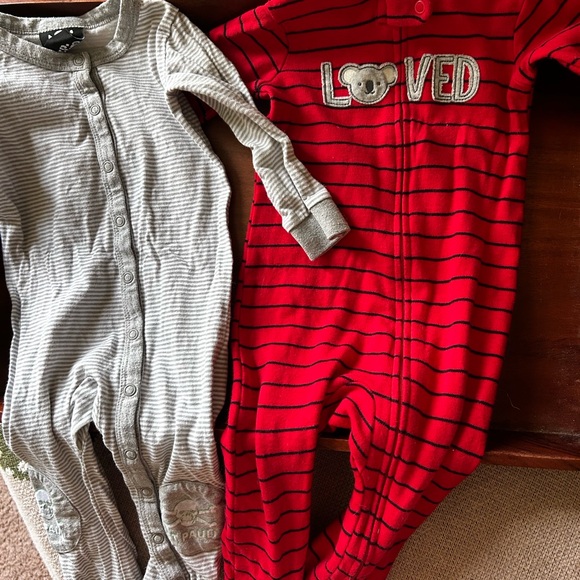 Red and Gray Striped 9M One Piece Set - Picture 3 of 4